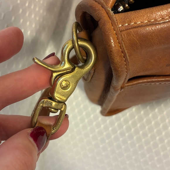 Coach Vintage Companion Bag in British Tan - Picture 13 of 13